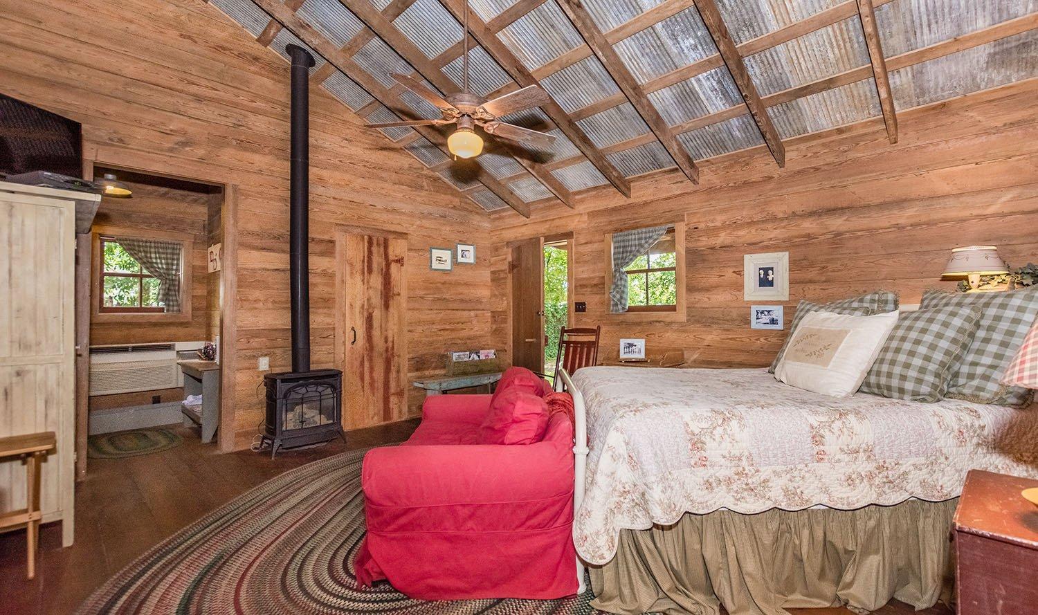 Ada'S Peach Street Hideaway - Whole House Villa Fredericksburg Exterior photo
